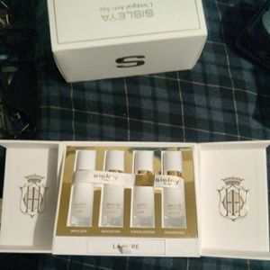 Siseleya la cure anti aging formula. Authentic brand new in original packaging
